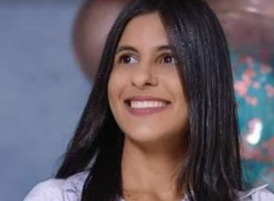 mulher morta dentro de casa