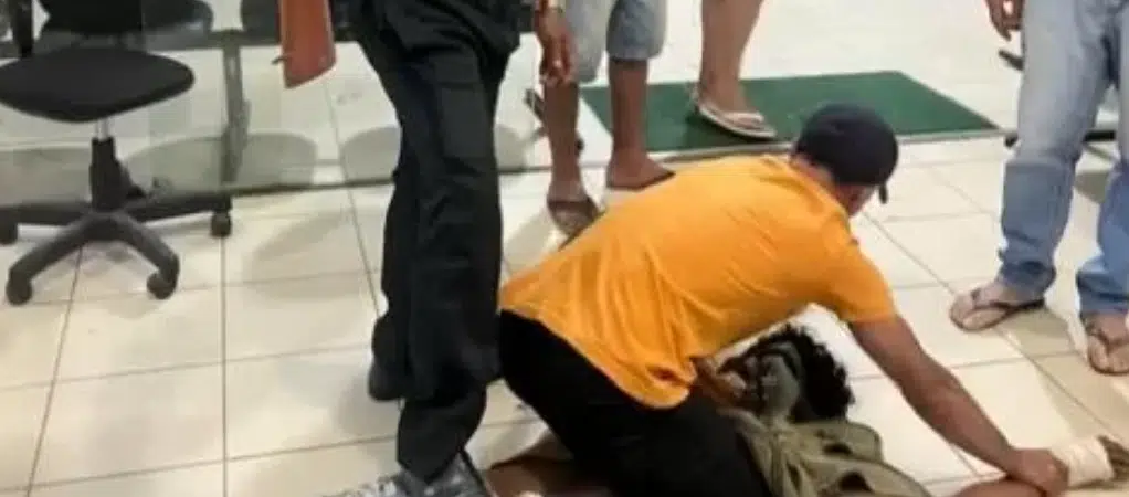 Homem armado é detido após ameaçar pacientes e funcionários em UPA na Bahia
