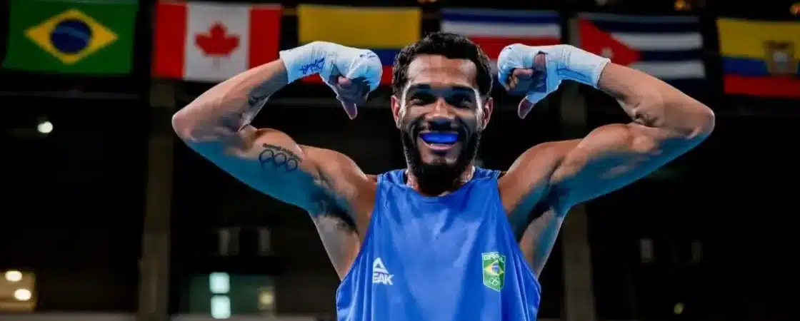 Luiz Oliveira vence na 1ª luta do Brasil no Pré-Olímpico de Boxe