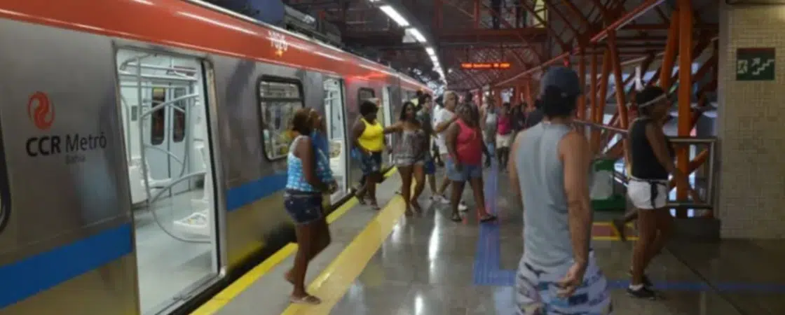 Projeto de lei pretende criar vagão no metrô de Salvador para mulher