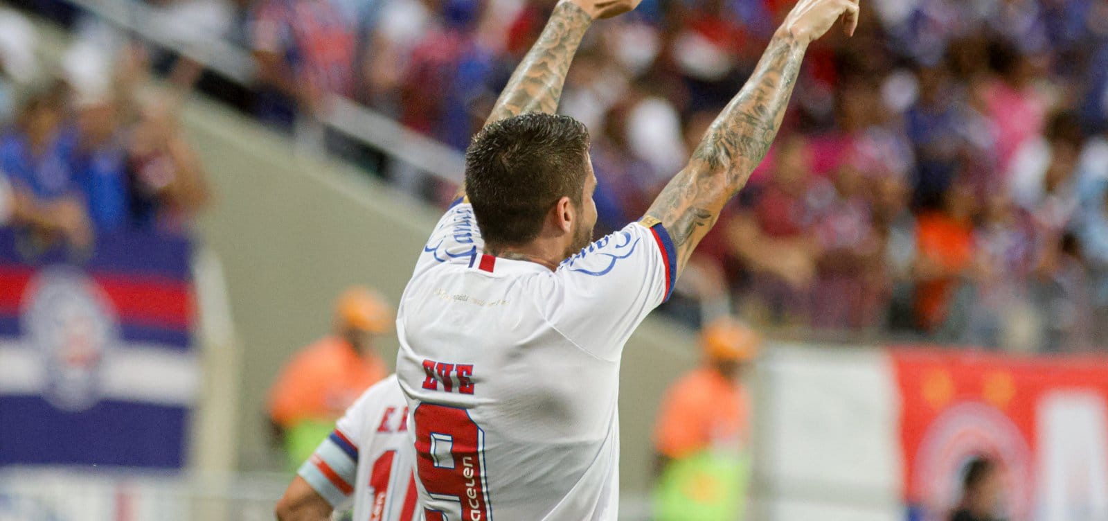 Bahia quebra jejum, ganha do Grêmio e causa 'fúria' de Renato Gaúcho na Fonte Nova