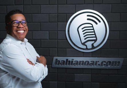 RÁDIO: Roque Santos volta ao comando do Bahia no Ar e Linha Quente