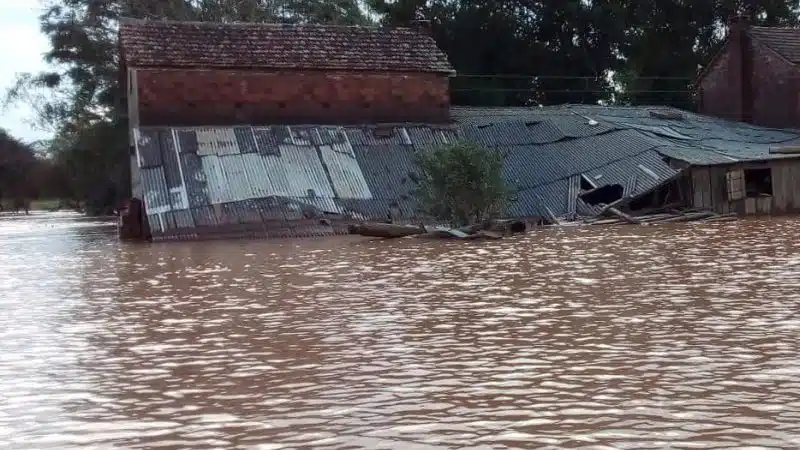 Enchentes no Rio Grande do Sul já somam mais de 155 mortes