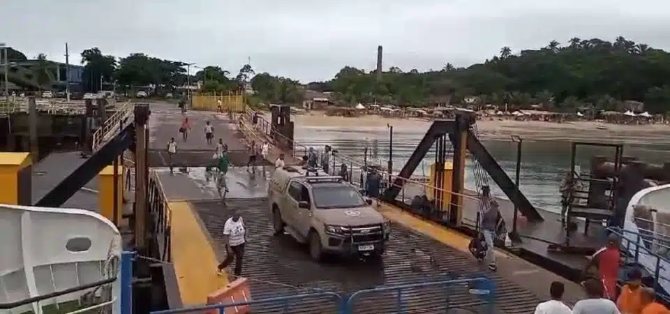 Suspeito pula do ferry para fugir da PM, mas é preso em Bom Despacho