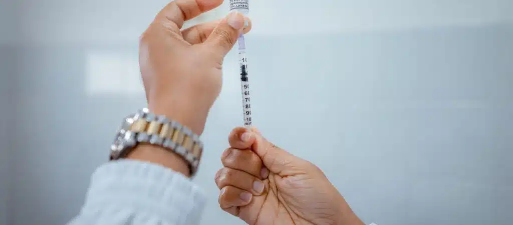 Vacinação contra influenza é ampliada para todas as pessoas em Camaçari