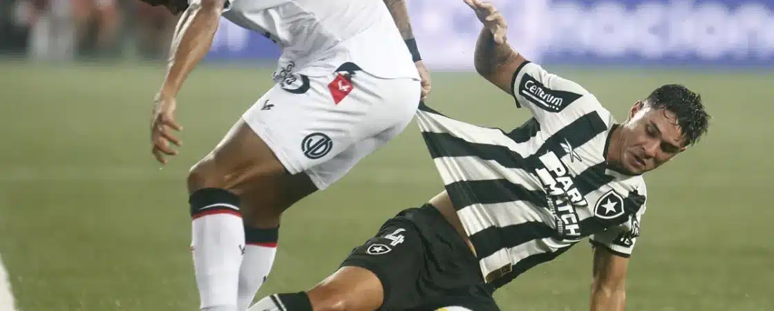 Vitória entra em campo contra Botafogo em busca de reverter quadro crítico; confira escalação