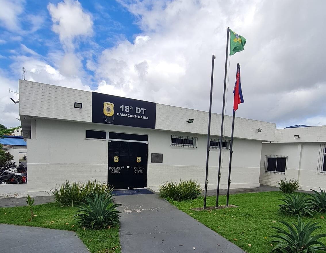 Homem é preso com drogas no Dois de Julho