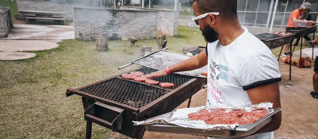 Ingressos para Hamburgada do Bem podem ser retirados nesta quinta