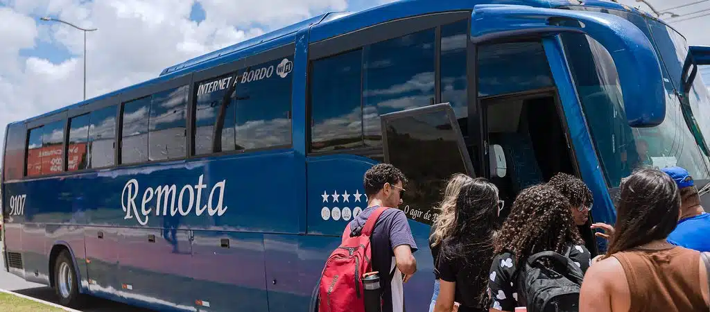 Encerra amanhã o recadastramento do transporte universitário em Camaçari