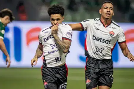 Vitória vence o Palmeiras fora de casa e deixa Z-4