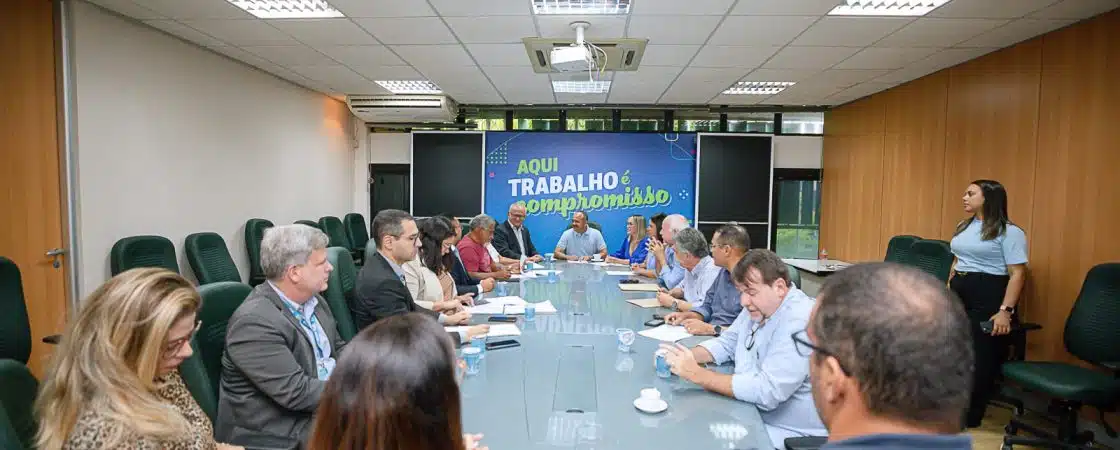 Elinaldo assina contratos para construção de mais 720 imóveis pelo Minha Casa, Minha Vida