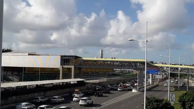 Homem é preso após furto de loja em shopping de Salvador