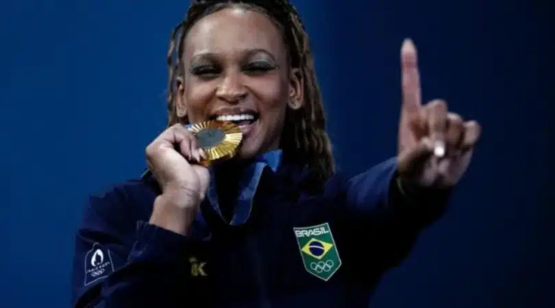 Relembre todas as medalhas olímpicas de Rebeca Andrade