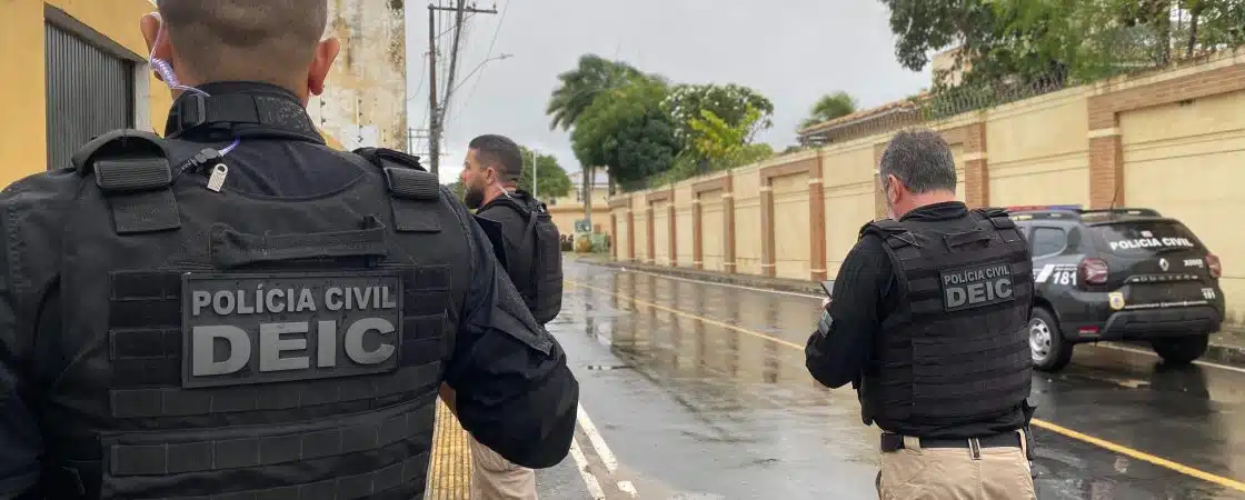 Três policiais militares são presos em Salvador e Região Metropolitana