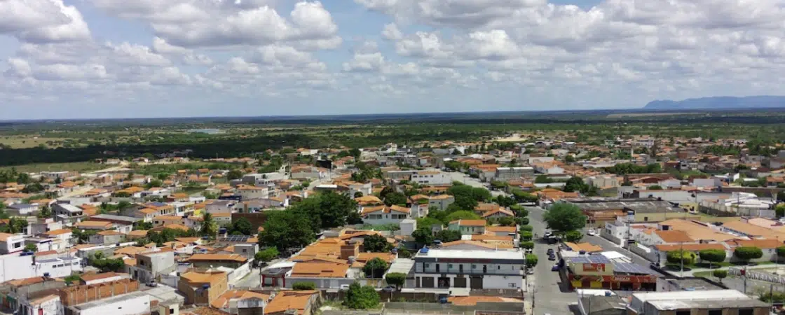 Ataque a tiros deixa um morto e três feridos na Bahia