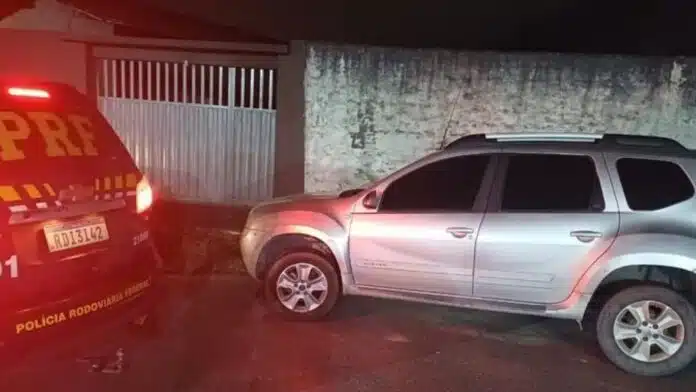 Motorista é preso após comprar carro roubado em Porto Seguro