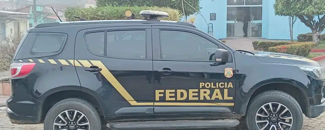 PF faz operação contra fraudes em processos licitatórios em prefeitura