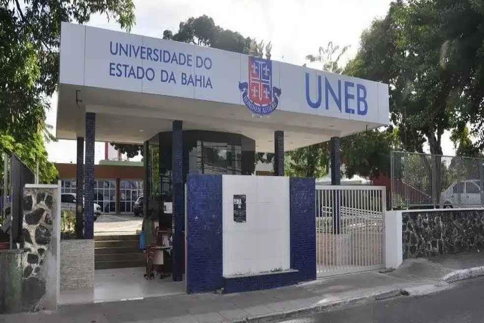 Professores da Uneb encerram greve na Bahia