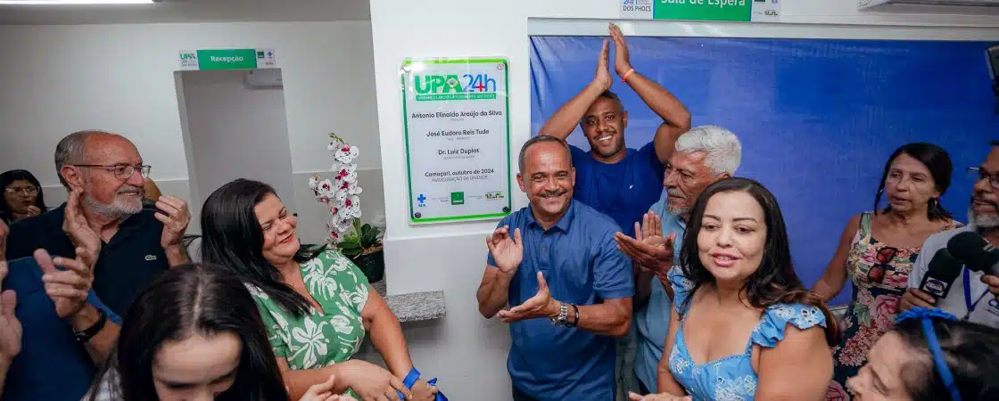 Elinaldo entrega a UPA dos Phocs à população