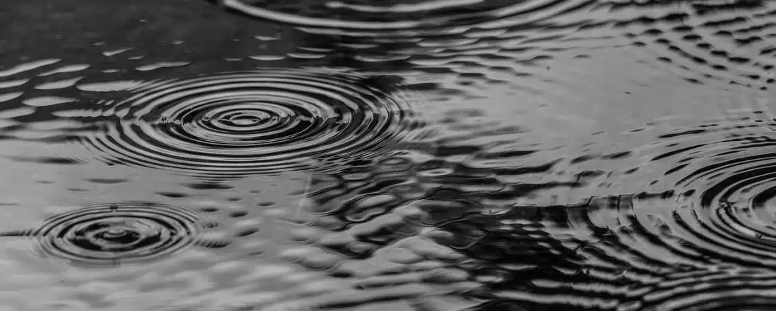 CHUVA: Menina de 12 anos cai em bueiro e desaparece em Dias d’Ávila