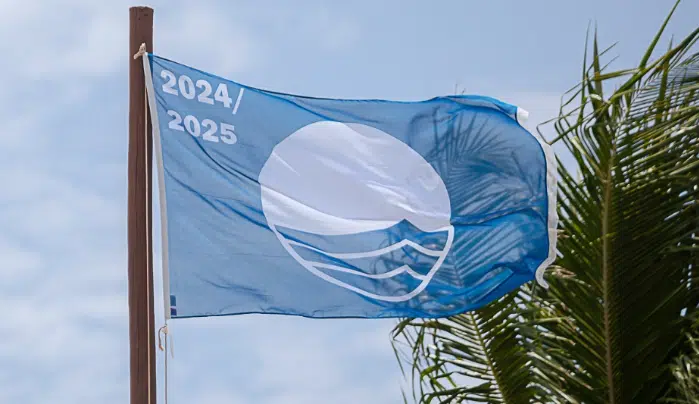 Hasteamento da Bandeira Azul renova selo internacional em Camaçari