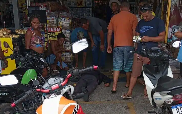 Homem é vítima de bala perdida em supermercado de Camaçari