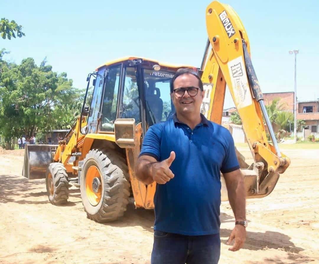 Vice-prefeito de Lauro de Freitas é preso em operação contra desvio de dinheiro público