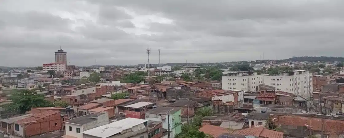 Camaçari registra chuva intensa com trovoadas na tarde desta sexta