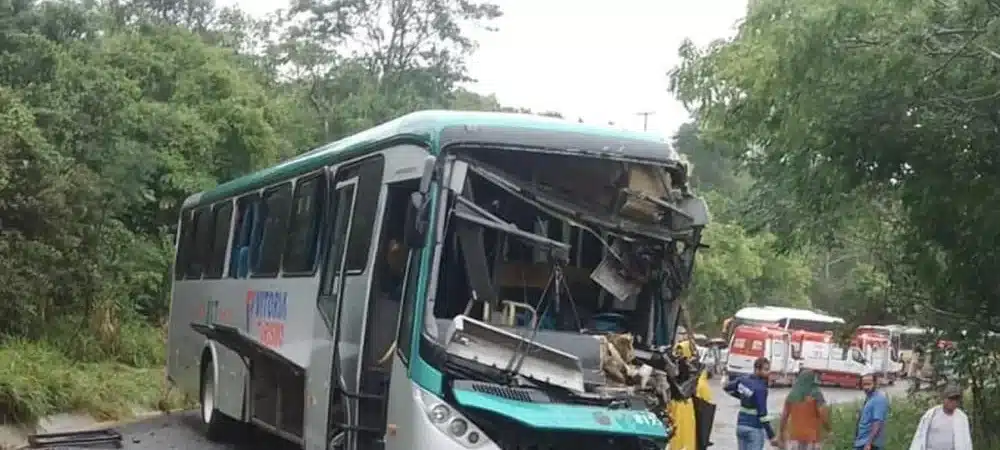 Fiéis das Testemunhas de Jeová ficam feridos em acidente a caminho de Camaçari